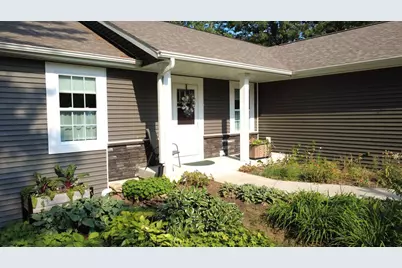106 S 36th Avenue, Wausau, WI 54401 - Photo 2