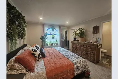 905 E Kalsched Street, Marshfield, WI 54449 - Photo 8