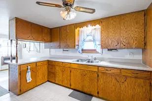 1005 S 12th Ave, Wausau, WI 54401 - Photo 16