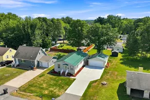 609 N Ash Ave, Marshfield, WI 54449 - Photo 2