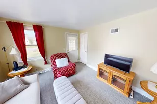 609 N Ash Ave, Marshfield, WI 54449 - Photo 4