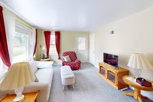 609 N Ash Ave, Marshfield, WI 54449 - Photo 6
