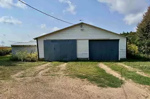 N6454 Robin Rd, Wittenberg, WI 54499 - Photo 8