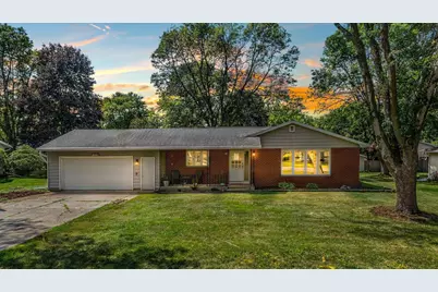 508 N Auburn Avenue, Marshfield, WI 54449 - Photo 2