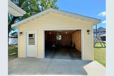 308 Pine Street, Marathon, WI 54448 - Photo 18