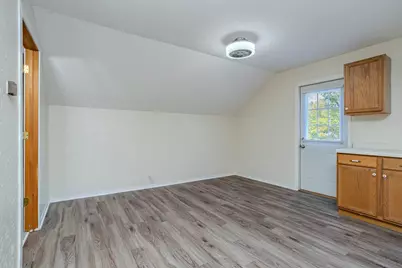907 Single Avenue, Wausau, WI 54403 - Photo 4