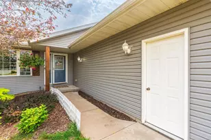 3505 Makenzie Dr, Weston, WI 54476 - Photo 6
