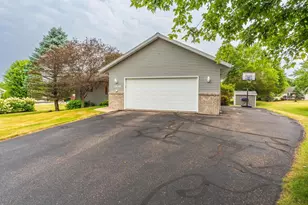 3505 Makenzie Dr, Weston, WI 54476 - Photo 4