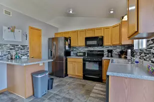 2276 Crystal View Dr, Kronenwetter, WI 54455 - Photo 16