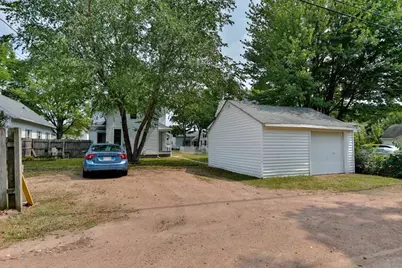 918 S 4th Avenue, Wausau, WI 54401 - Photo 4