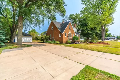 813 Western Avenue, Mosinee, WI 54455 - Photo 4