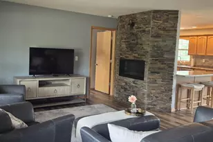 2184 Setter Dr, Kronenwetter, WI 54455 - Photo 4
