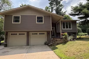 1417 Maple Hill Rd, Wausau, WI 54403 - Photo 2