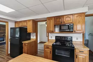 1736 Greenfield Ave, Wisconsin Rapids, WI 54495 - Photo 6