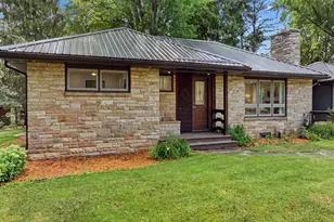 900 S Adams Ave, Marshfield, WI 54449 - Photo 2
