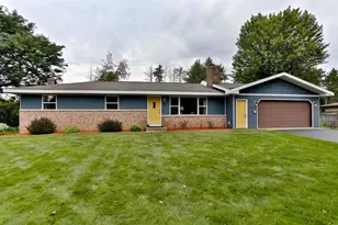 1822 Norway Ln, Kronenwetter, WI 54455 - Photo 2