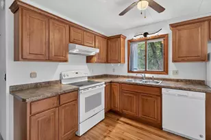 930 East Ct, Nekoosa, WI 54457 - Photo 14
