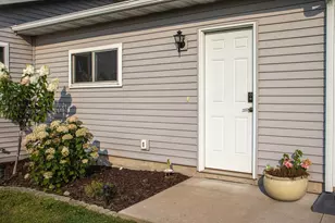 701 E 2nd St, Marshfield, WI 54449 - Photo 4
