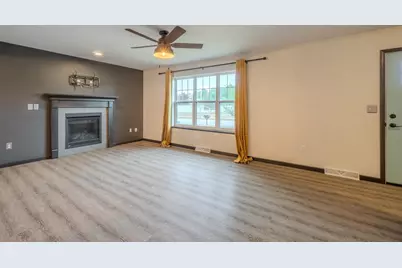 4906 Quirt Sann Drive, Weston, WI 54476 - Photo 8