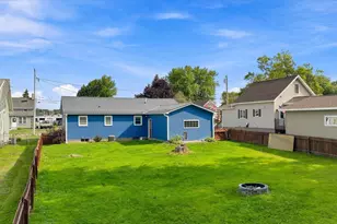 112 E 17th St, Marshfield, WI 54449 - Photo 8