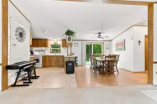 N2729 S Hill Ln, Redgranite, WI 54970 - Photo 14