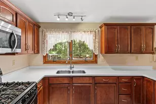 8206 Lakeview Dr, Wisconsin Rapids, WI 54494 - Photo 6
