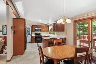 8206 Lakeview Dr, Wisconsin Rapids, WI 54494 - Photo 2