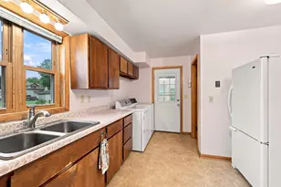 2809 Cleveland Ave, Stevens Point, WI 54481 - Photo 12