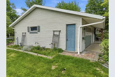 1019 W Upham Street, Marshfield, WI 54449 - Photo 10