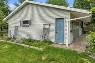 1019 W Upham St, Marshfield, WI 54449 - Photo 10