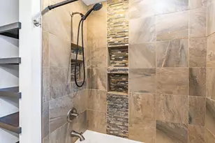 809 N 8th Ave, Wausau, WI 54401 - Photo 20