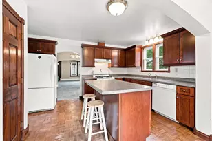 1025 Matilda St, Stevens Point, WI 54481 - Photo 4