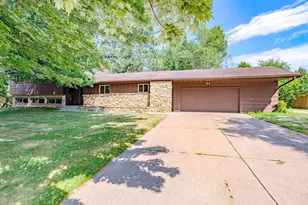 703 Urban St, Rothschild, WI 54474 - Photo 2