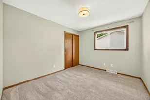 316 Indiana Ave, Stevens Point, WI 54481 - Photo 12