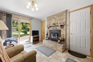 408 E Grant St, Marshfield, WI 54449 - Photo 4