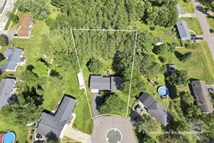 3060 Katherine Ct, Plover, WI 54467 - Photo 6