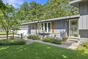 3060 Katherine Ct, Plover, WI 54467 - Photo 4