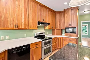 1109 S Locust Ave, Marshfield, WI 54449 - Photo 14