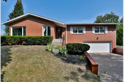 908 Greenhill Drive, Wausau, WI 54401 - Photo 6