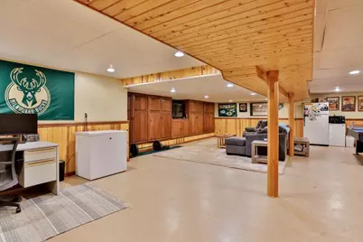 908 Greenhill Drive, Wausau, WI 54401 - Photo 32