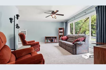 501 W 17th Street, Marshfield, WI 54449 - Photo 8