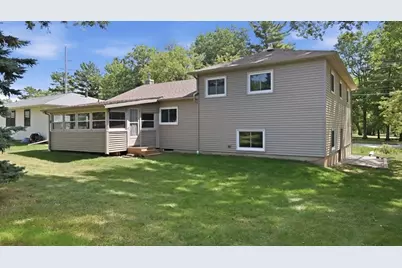 501 W 17th Street, Marshfield, WI 54449 - Photo 2