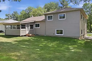 501 W 17th St, Marshfield, WI 54449 - Photo 2