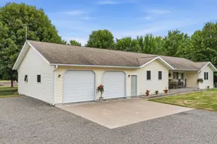 8996 Lincoln Ave, Marshfield, WI 54449 - Photo 4