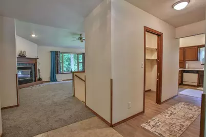 1073 Oak Road, Kronenwetter, WI 54455 - Photo 8