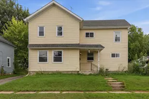 134 W Factory St, , WI 54165 - Photo 2