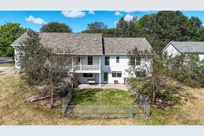 327 S 56th Avenue, Wausau, WI 54401 - Photo 4