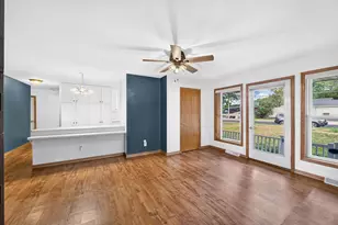 327 S 56th Ave, Wausau, WI 54401 - Photo 6