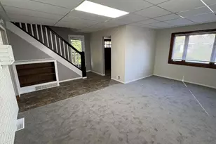 810 S Vine Ave, Marshfield, WI 54449 - Photo 2