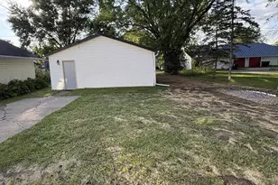 810 S Vine Ave, Marshfield, WI 54449 - Photo 24